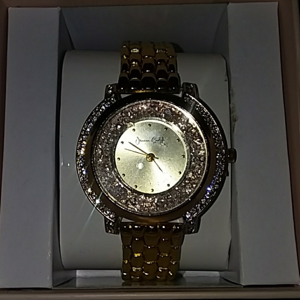 Watch - Picture 1 of 3